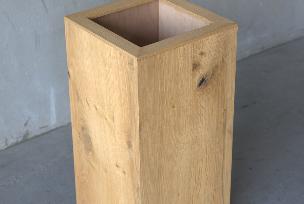 Oak Planter_VB01_NT